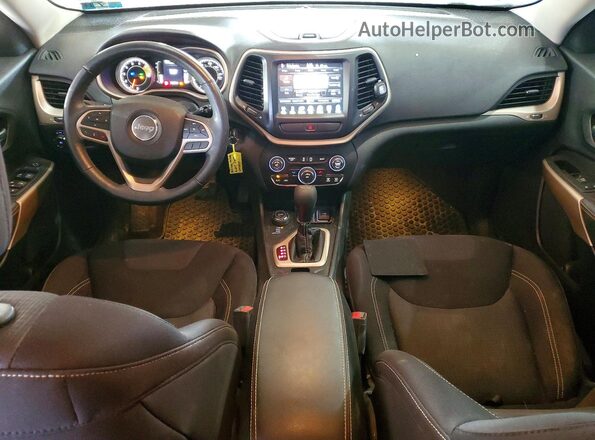 1C4PJMCS8HD228123 2017 JEEP CHEROKEE Gray Vista del salpicadero