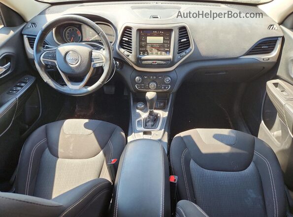 1C4PJMCS8HW504451 2017 JEEP CHEROKEE Charcoal Dashboard view