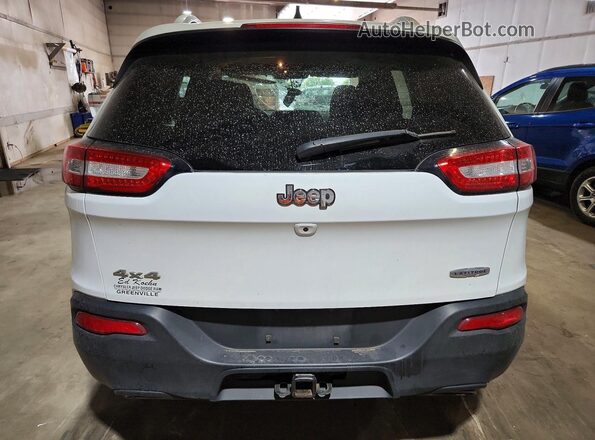 1C4PJMCS9GW123691 2016 JEEP CHEROKEE White Rear view