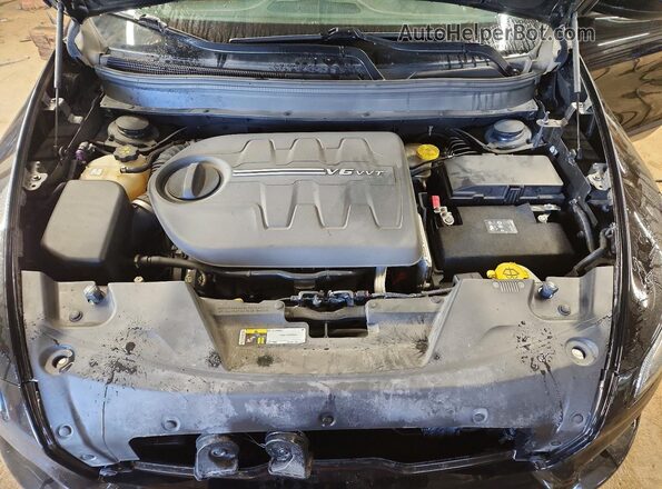 1C4PJMCS9HW530993 2017 JEEP CHEROKEE Black Vista del compartimento del motor
