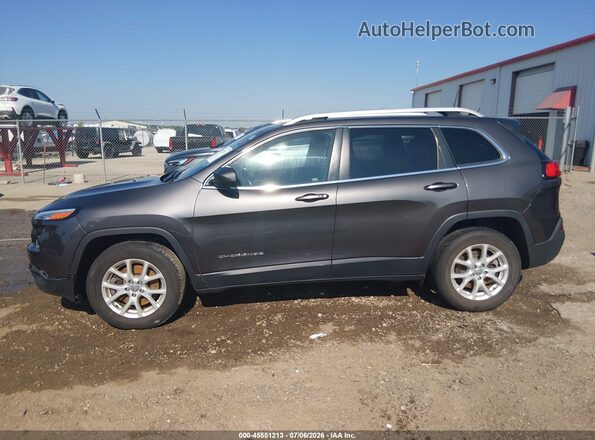 1C4PJMCS9HW626011 2017 JEEP CHEROKEE Gray 360 interior view