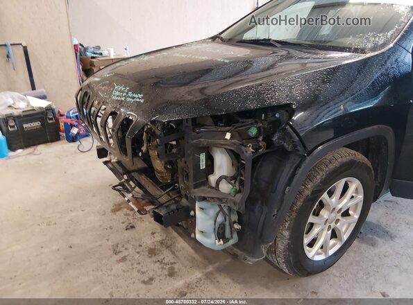 1C4PJMCSXGW245508 2016 JEEP CHEROKEE Black Widok z przodu