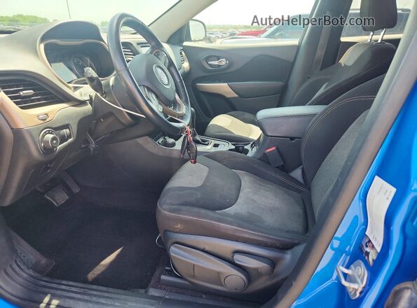 1C4PJMCX0JD593705 2018 JEEP CHEROKEE Blue Вид салону спереду