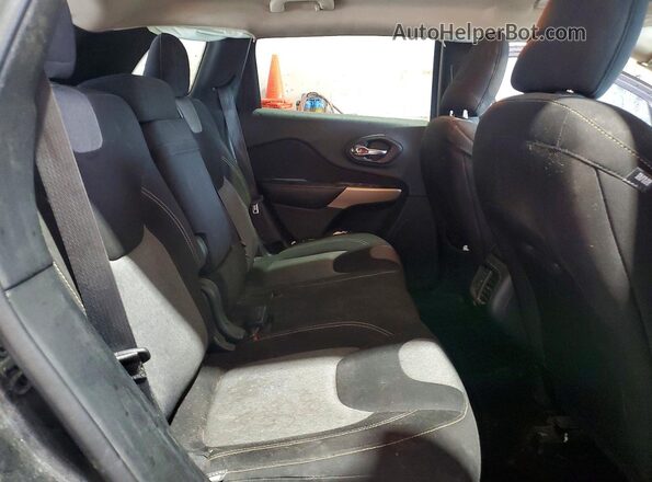 1C4PJMCX2JD506919 2018 JEEP CHEROKEE Black Rear seats view