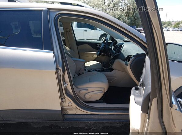 1C4PJMCX3KD112511 2019 JEEP CHEROKEE Серый Вид салона спереди