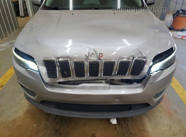 1C4PJMCX5KD281431 2019 JEEP CHEROKEE Silver Շարժիչի բաժամունքի տեսք
