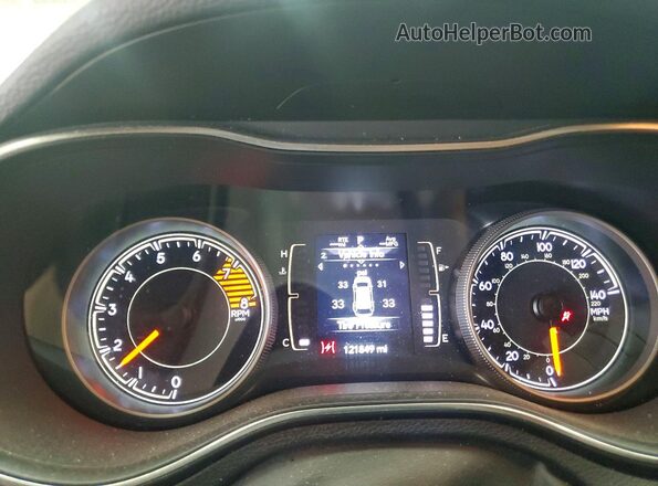 1C4PJMCX5KD281431 2019 JEEP CHEROKEE Silver Սարքավորումների վահանակի տեսք