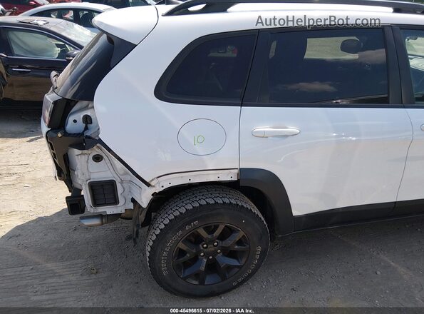 1C4PJMCX5KD470368 2019 JEEP CHEROKEE White 