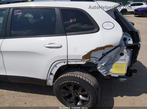 1C4PJMCX5KD470368 2019 JEEP CHEROKEE White 