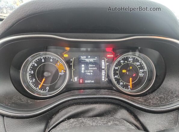 1C4PJMCX7KD101852 2019 JEEP CHEROKEE Silver Widok zestawu wskaźników