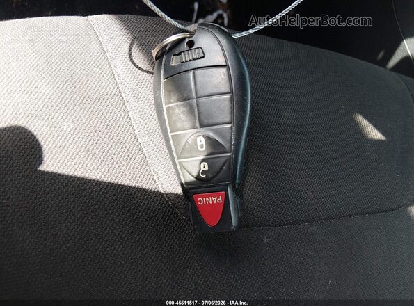 1C4PJMCX7KD239164 2019 JEEP CHEROKEE Red Widok deski rozdzielczej