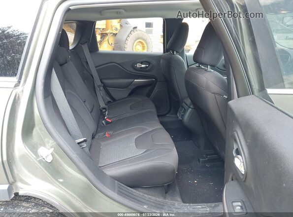1C4PJMCX8KD471613 2019 JEEP CHEROKEE Green Widok naklejki z numerem VIN