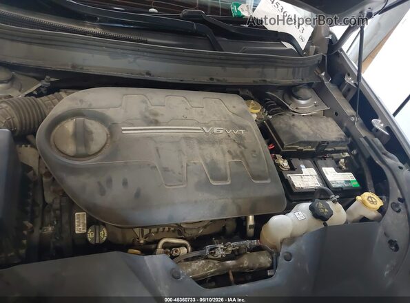 1C4PJMCX9KD176990 2019 JEEP CHEROKEE Silver უკანა ხედი