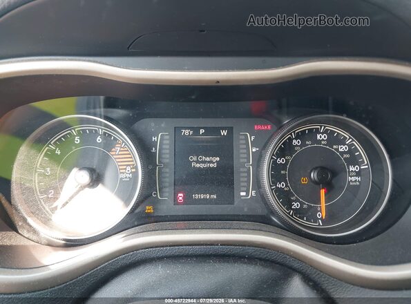 1C4PJMCXXJD507610 2018 JEEP CHEROKEE Silver Vista de los asientos traseros
