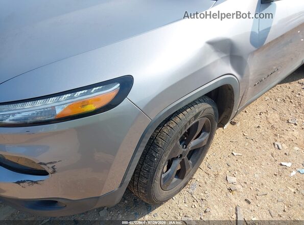 1C4PJMCXXJD507610 2018 JEEP CHEROKEE Silver 