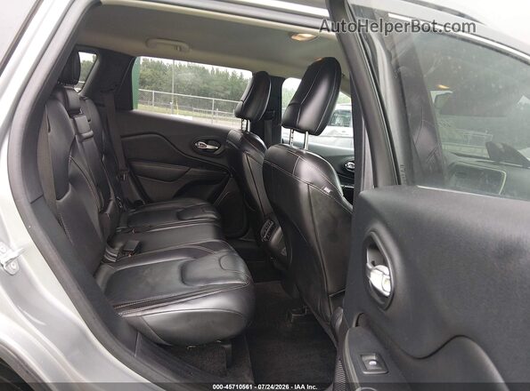 1C4PJMDB2GW113275 2016 JEEP CHEROKEE Silver VIN კოდის სტიკერის ხედი