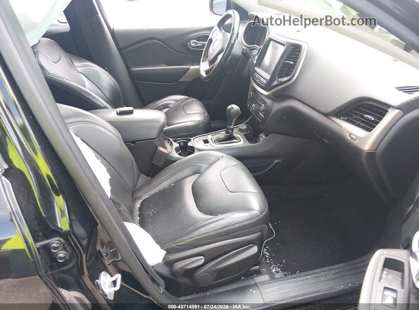 1C4PJMDB3JD576075 2018 JEEP CHEROKEE Black Front interior view