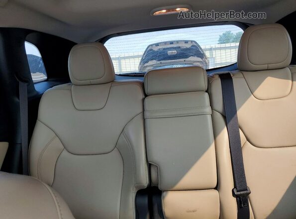 1C4PJMDB4GW131003 2016 JEEP CHEROKEE White Հետևի նստատեղերի տեսք