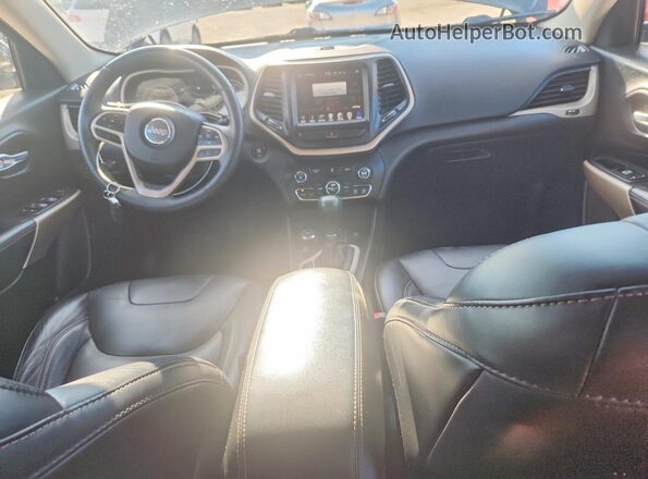 1C4PJMDB4HW616355 2017 JEEP CHEROKEE Black Вид панелі приладів