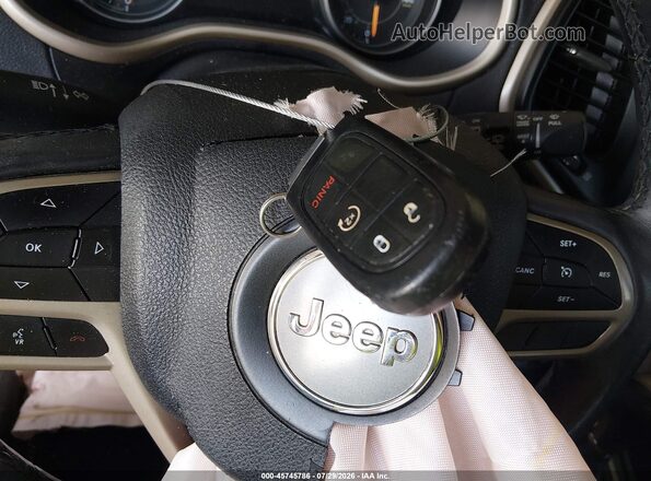 1C4PJMDB4HW665250 2017 JEEP CHEROKEE Black Widok deski rozdzielczej