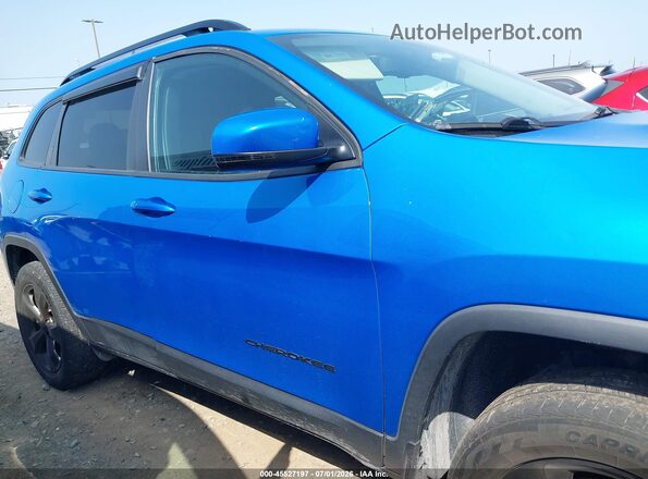1C4PJMDB4JD601257 2018 JEEP CHEROKEE Синий Вид задней части салона