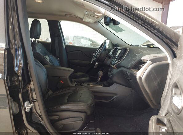 1C4PJMDB7HW511535 2017 JEEP CHEROKEE Черный Вид салона спереди