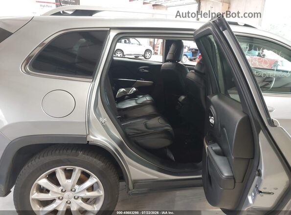 1C4PJMDB7HW665453 2017 JEEP CHEROKEE Silver Вид наклейки з VIN-кодом