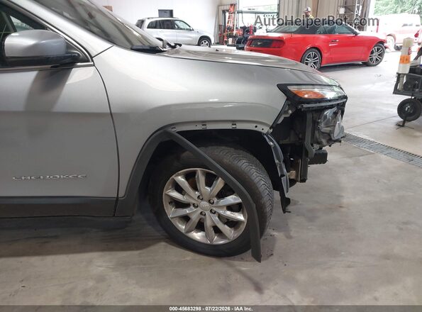 1C4PJMDB7HW665453 2017 JEEP CHEROKEE Silver Вид спереду