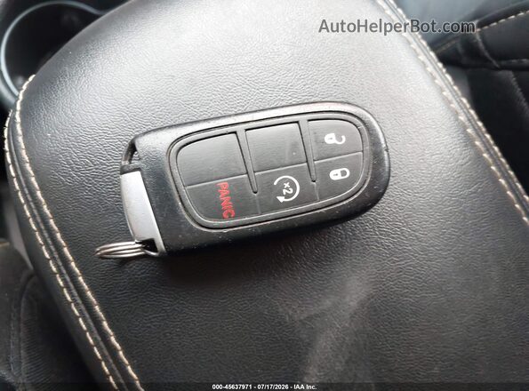 1C4PJMDB8GW299761 2016 JEEP CHEROKEE White Vista del salpicadero