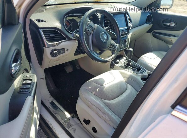 1C4PJMDN3KD170051 2019 JEEP CHEROKEE Белый Вид панели приборов