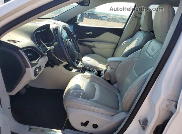 1C4PJMDN3KD170051 2019 JEEP CHEROKEE Белый Вид салона спереди