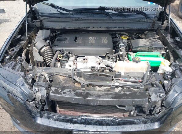 1C4PJMDN3LD557670 2020 JEEP CHEROKEE Черный Вид сзади