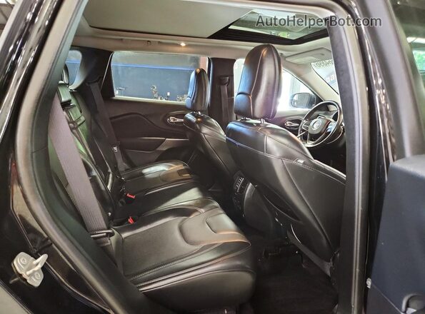 1C4PJMDN6KD133852 2019 JEEP CHEROKEE Black Вид задньої частини салону