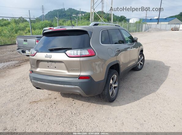 1C4PJMDN6KD142387 2019 JEEP CHEROKEE Silver უკანა მარჯვენა