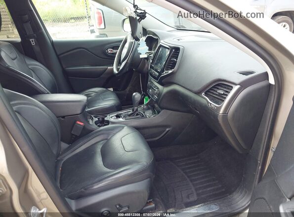 1C4PJMDN6KD142387 2019 JEEP CHEROKEE Silver წინა სალონის ხედი