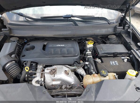 1C4PJMDN8LD537236 2020 JEEP CHEROKEE Black Widok z tyłu