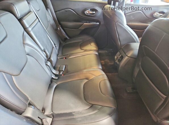 1C4PJMDN9KD180180 2019 JEEP CHEROKEE Silver Սալոնի հետևի տեսք