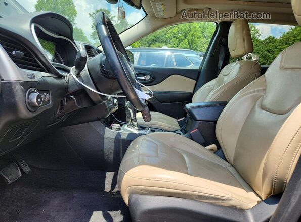 1C4PJMDS3HW556455 2017 JEEP CHEROKEE Black Vista interior delantera