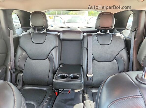 1C4PJMDS4HW552091 2017 JEEP CHEROKEE Черный Вид задних сидений