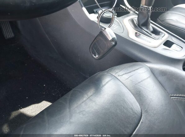 1C4PJMDS7GW105317 2016 JEEP CHEROKEE Red Вид панелі приладів