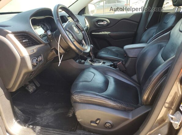 1C4PJMDS7GW154792 2016 JEEP CHEROKEE Black Front interior view