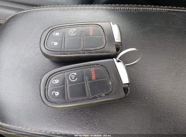 1C4PJMDS8HD238987 2017 JEEP CHEROKEE Gray Vista del salpicadero