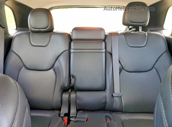 1C4PJMDS8HW558590 2017 JEEP CHEROKEE Gray Rear seats view