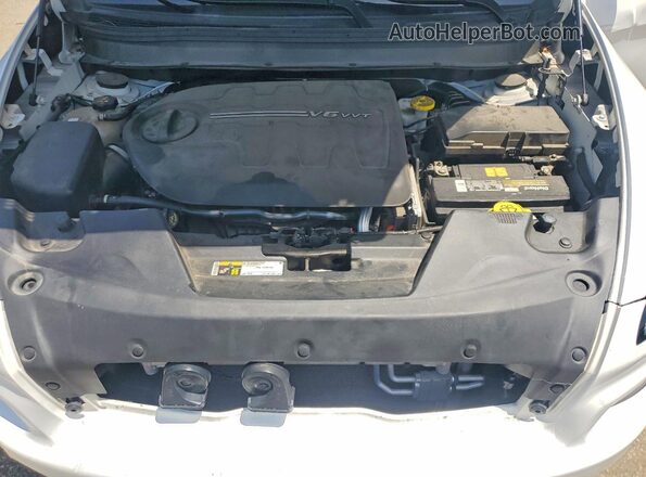 1C4PJMDSXHW637842 2017 JEEP CHEROKEE White Շարժիչի բաժամունքի տեսք