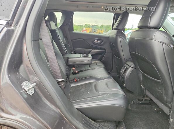 1C4PJMDX2KD422325 2019 JEEP CHEROKEE Gray Widok wnętrza z tyłu