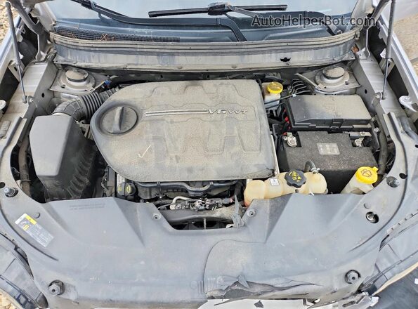 1C4PJMDX2KD423295 2019 JEEP CHEROKEE Серебряный Вид подкапотного пространства
