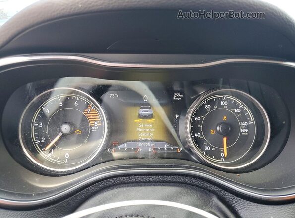 1C4PJMDX2KD430957 2019 JEEP CHEROKEE Black Սարքավորումների վահանակի տեսք