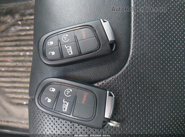 1C4PJMDX2LD509756 2020 JEEP CHEROKEE Silver Vista del salpicadero