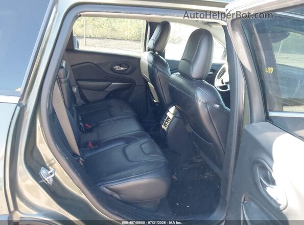 1C4PJMDX3KD268174 2019 JEEP CHEROKEE Green VIN sticker view