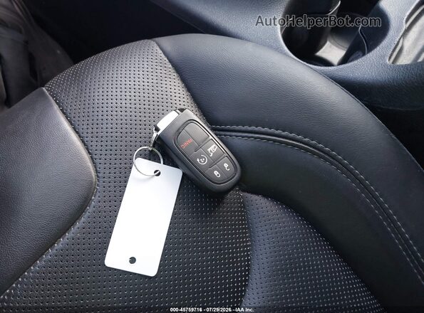 1C4PJMDX3LD635057 2020 JEEP CHEROKEE Silver Widok deski rozdzielczej